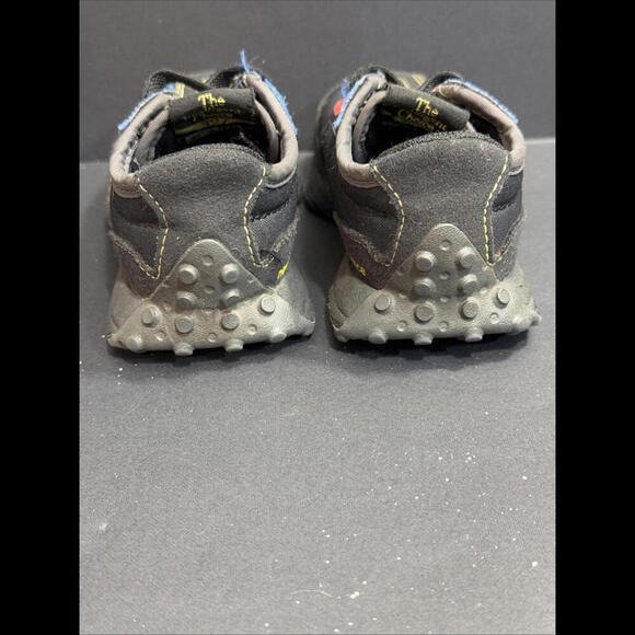 New Balance 327 Toddler Size 5C Black Red Athletic Walking Preppy Shoes Sneakers - Picture 12 of 15